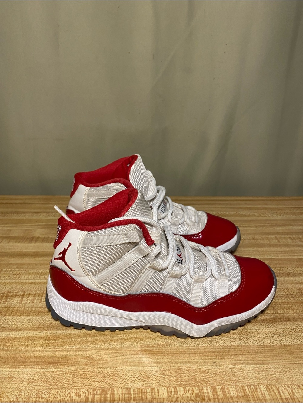 Nike Air Jordan XI 11 Retro High PS Cherry Red kids shoes size 2Y - Picture 3 of 8